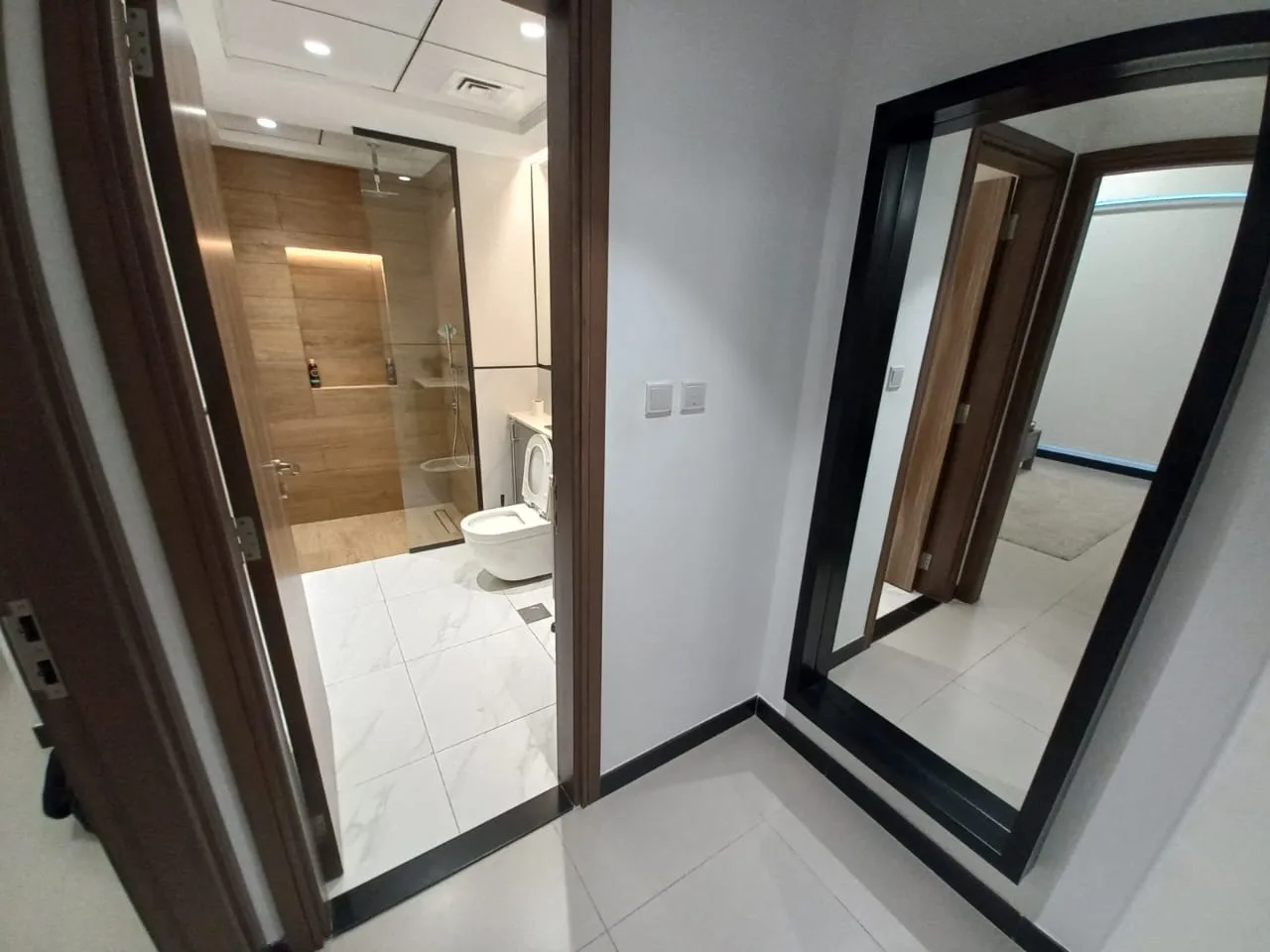 27714-WhatsApp-Image-2022-12-16-at-10.57.27-8 Vue sur la piscine | Spacieux | Meublé 1 BHK à louer – Appartement Dubai (11/11)