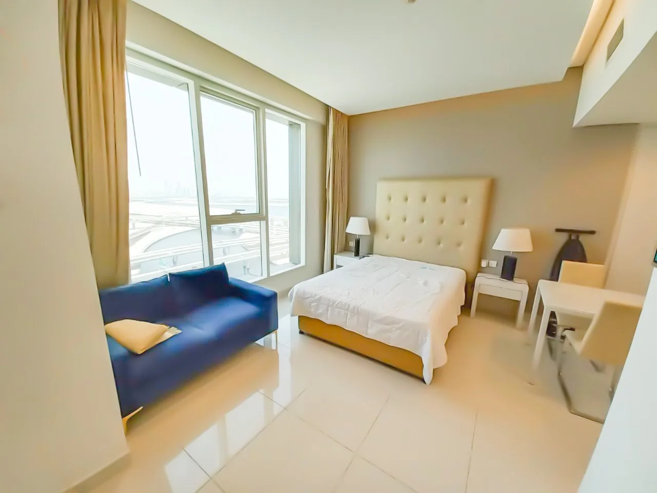 VUE sur le CANAL / ÉTAGE ÉLEVÉ / MEUBLÉ – Appartement DUBAI (2/9)