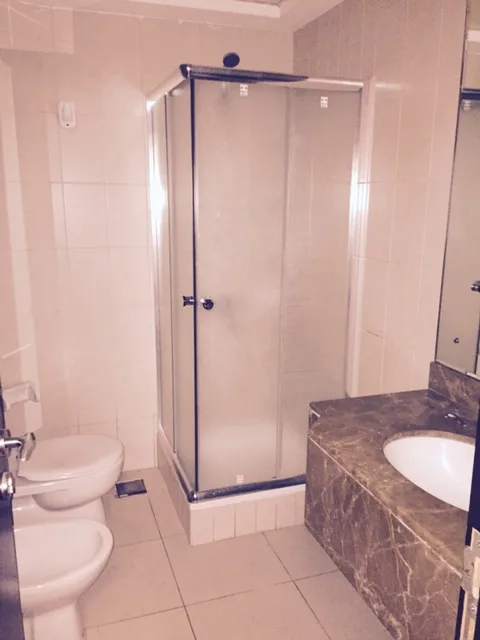 bath-1590746660377 Joli appartement 2 pièces meublé – Appartement Dubai (7/7)