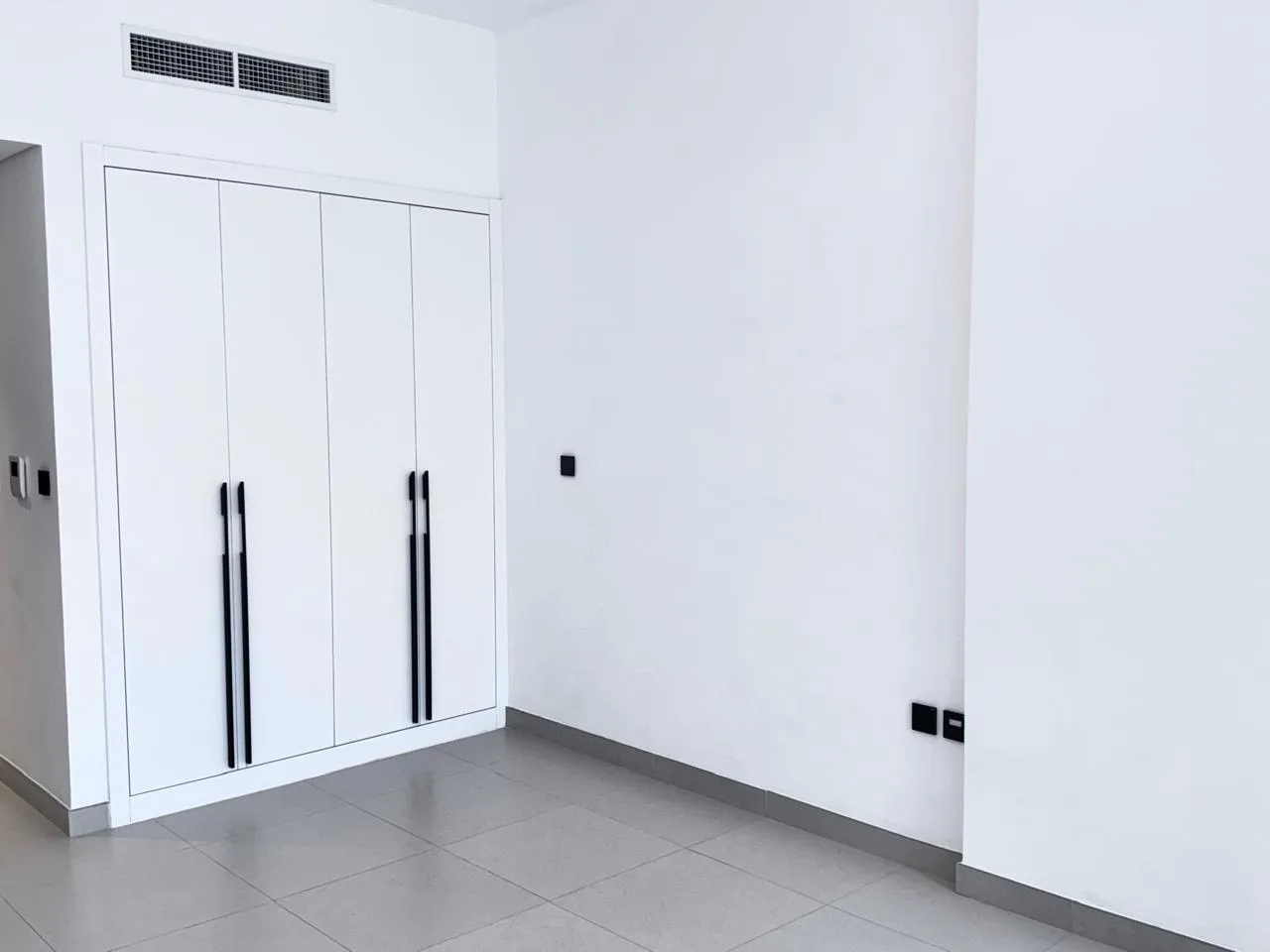 89201-IMG-20250311-WA0012 PLUS GRAND AGENCEMENT | LIBRE | NON MEUBLÉ – Appartement Dubai (4/15)
