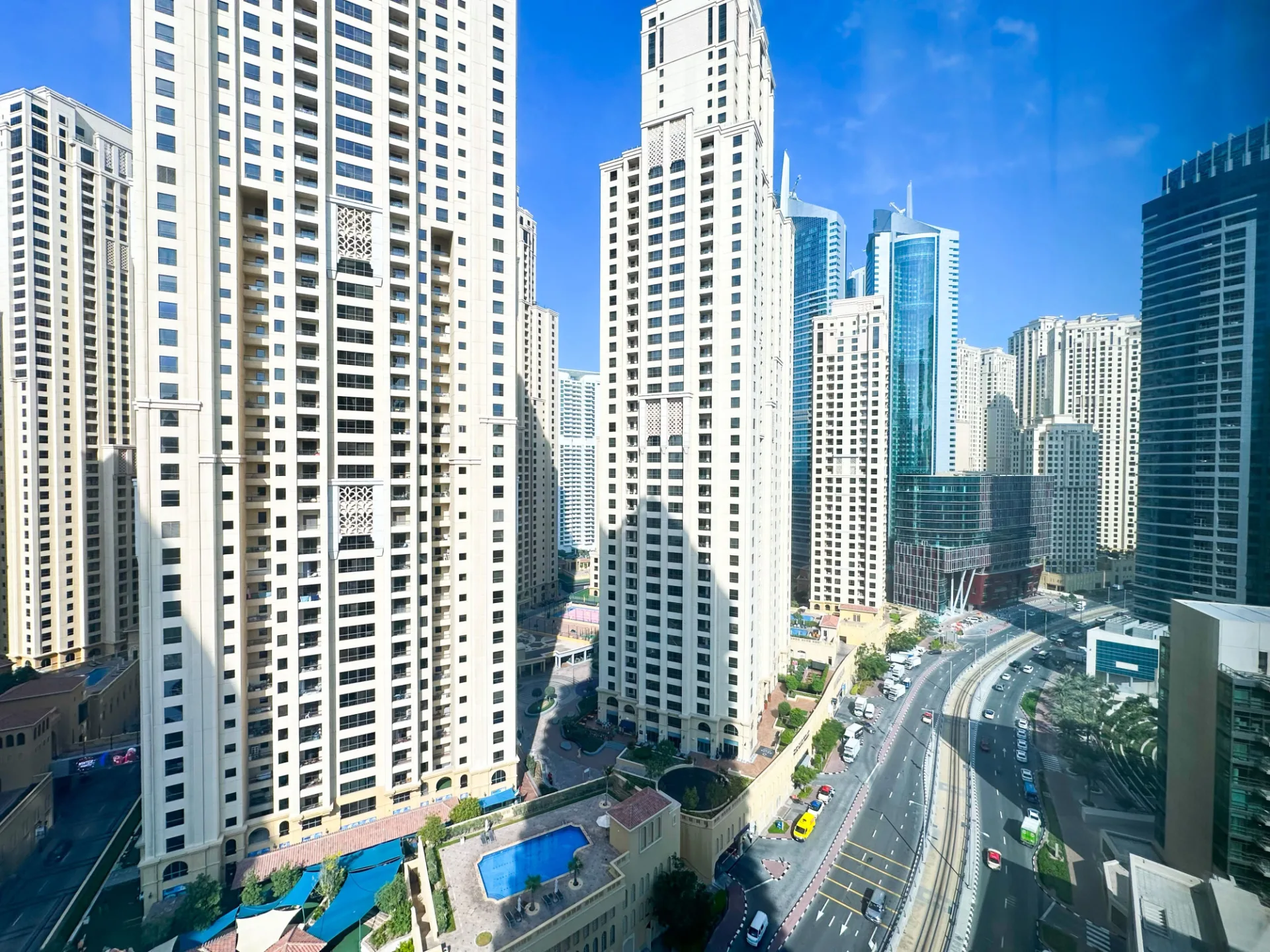EXCLUSIF 1CH | VUE SUR JBR | ÉTAGE ÉLEVÉ – Appartement Dubai (3/10)