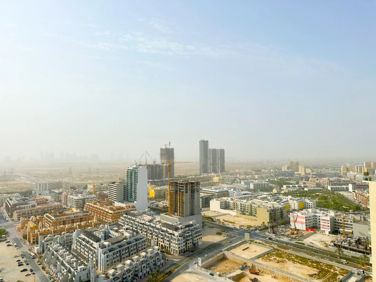 ÉTAGE LE PLUS ÉLEVÉ / VUE SUR LA SKYLINE / ENTIÈREMENT MEUBLÉ – Appartement DUBAI (1/13)