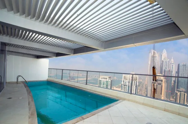 Triplex de 5 chambres avec vue spectaculaire sur la Mer et la Marina – Appartement Dubai (1/9)