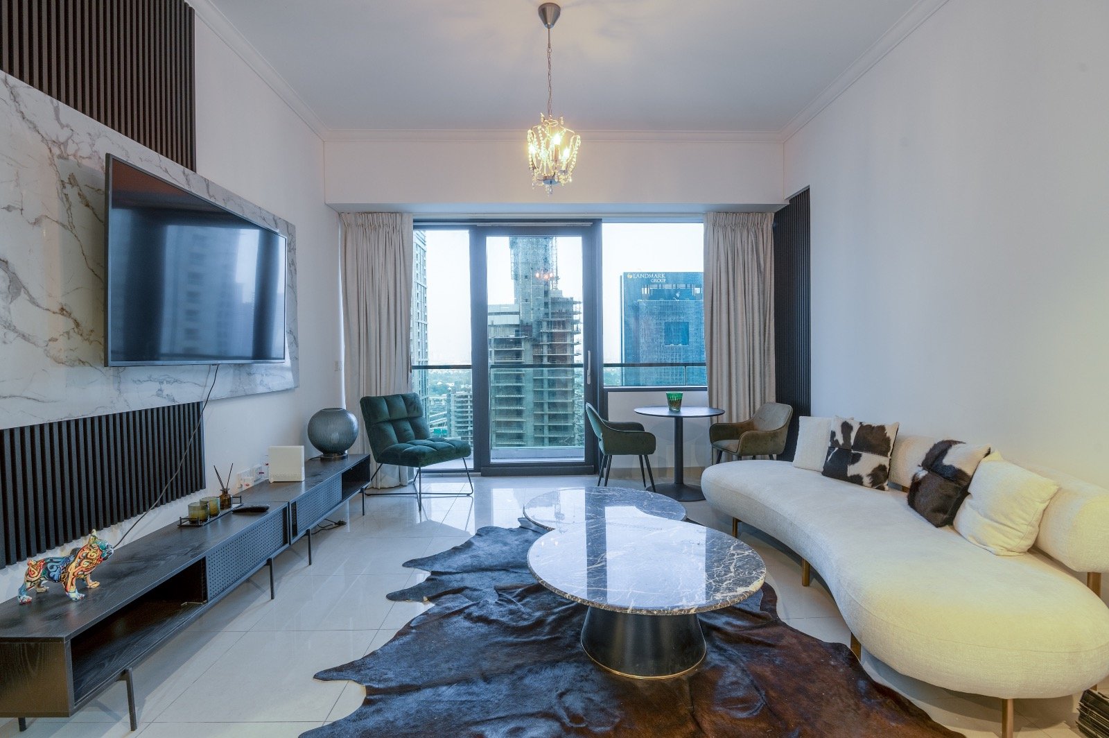ÉNORME BALCON | 1 CHAMBRE MEUBLÉE | AMÉNAGEMENT SPACIEUX Appartement