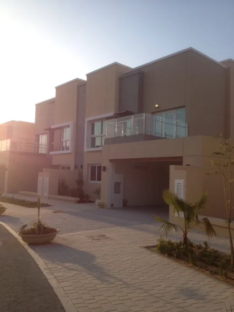 Acquerrez la maison de vos rêves dans un nouveau quartier – Villa Dubai (5/9)