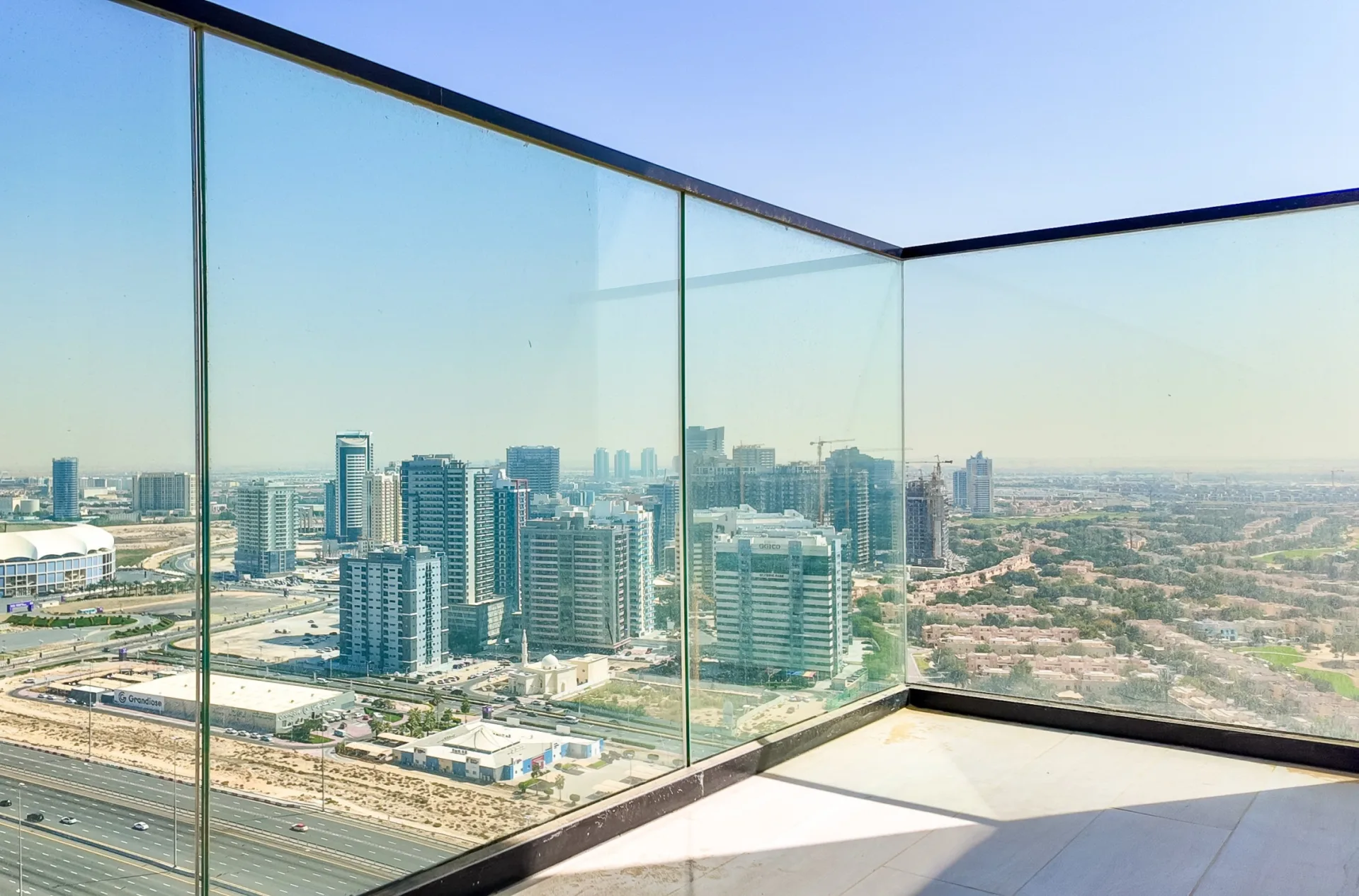Neuf | Meublé | Étage Élevé & Vue Imprenable Appartement Dubai