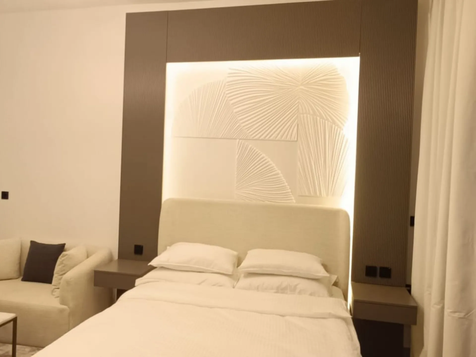 NEUF / STUDIO / MEUBLÉ – Appartement Dubai (2/20)