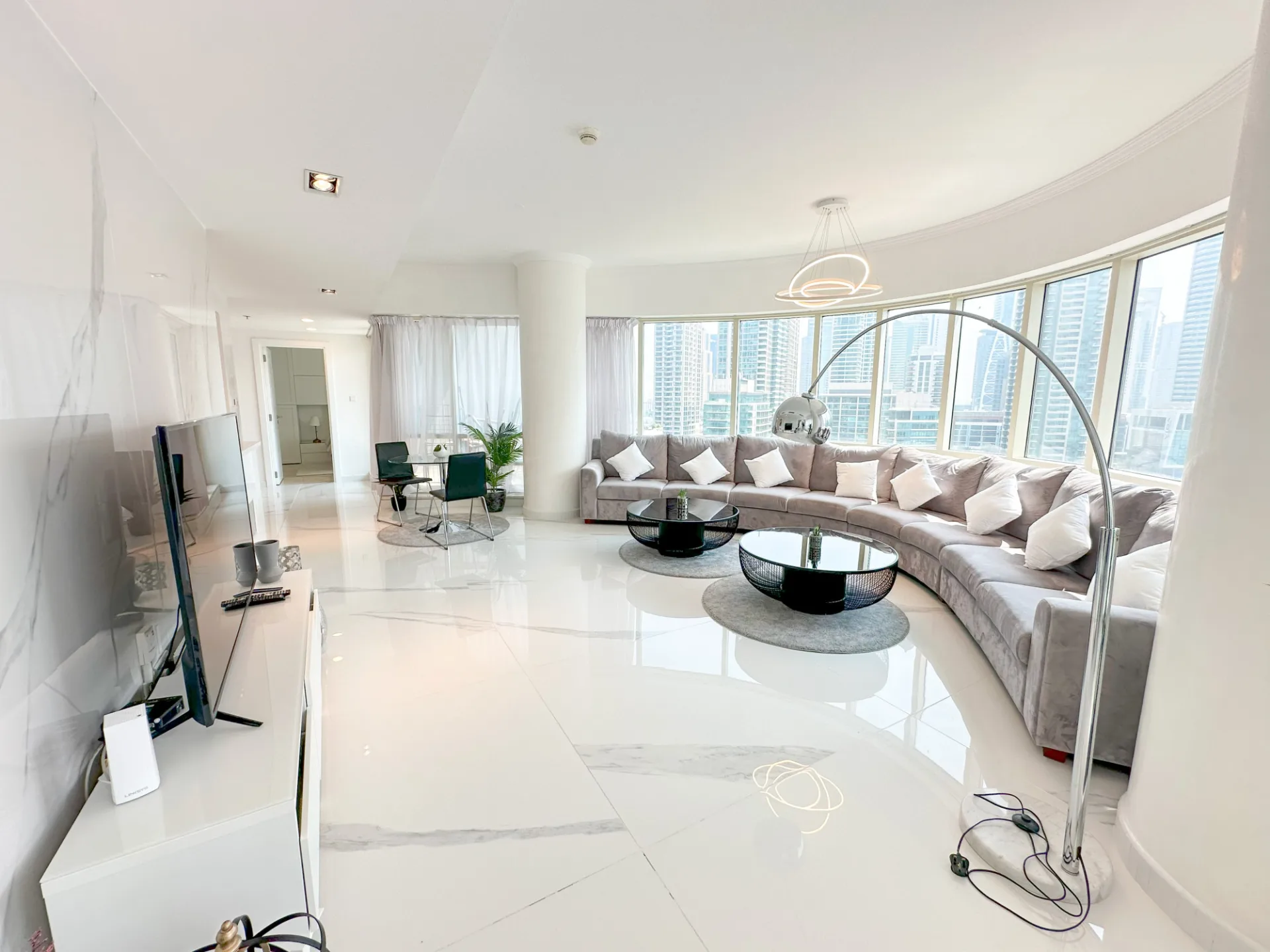 50673-IMG_2043 VUE SUR LA MARINA / CLIMATISSATION GRATUITE / MEUBLES DE LUXE – Appartement DUBAI (2/20)