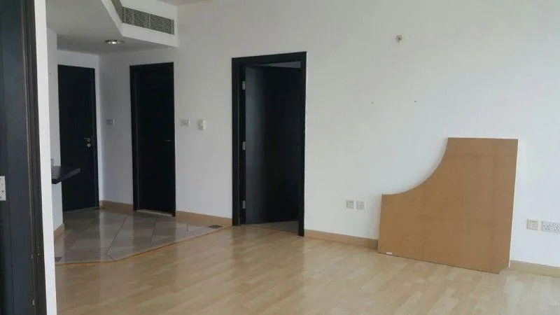 Grand appartement 2 chambres avec vue impressionante à la Marina – Appartement Dubai (6/8)