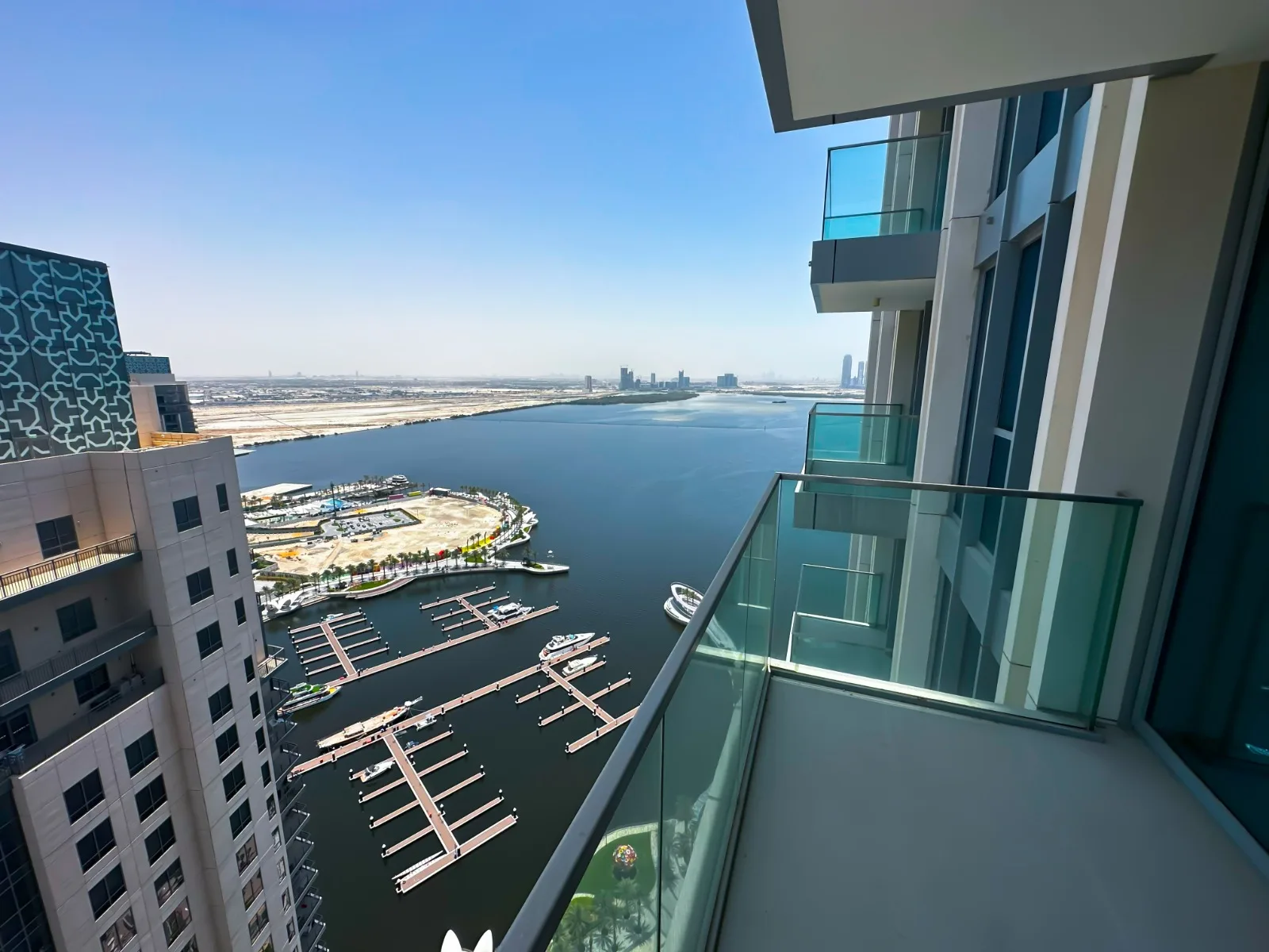 VUE MER/CHILLER FREE/ÊTRE LE PREMIER LOCATAIRE – Appartement DUBAI (1/14)