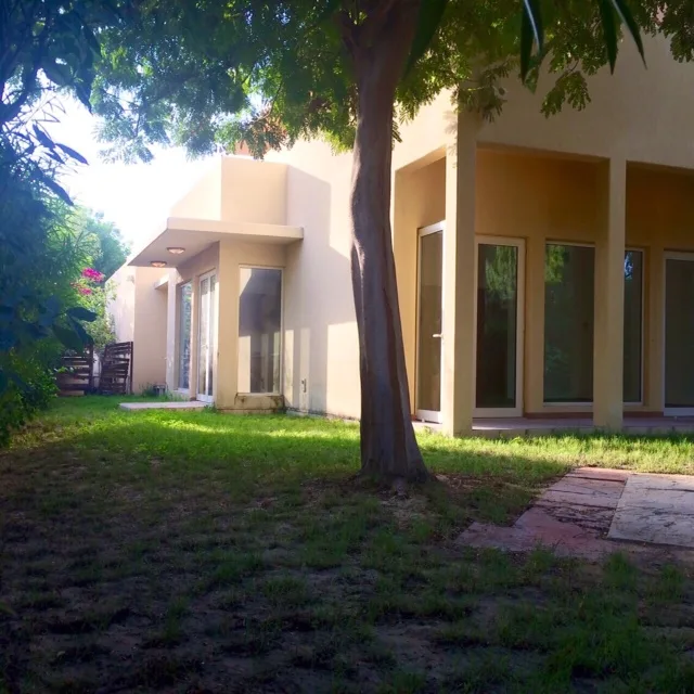 Superbe et immense villa en vente à Dubai – Villa Dubai (6/10)