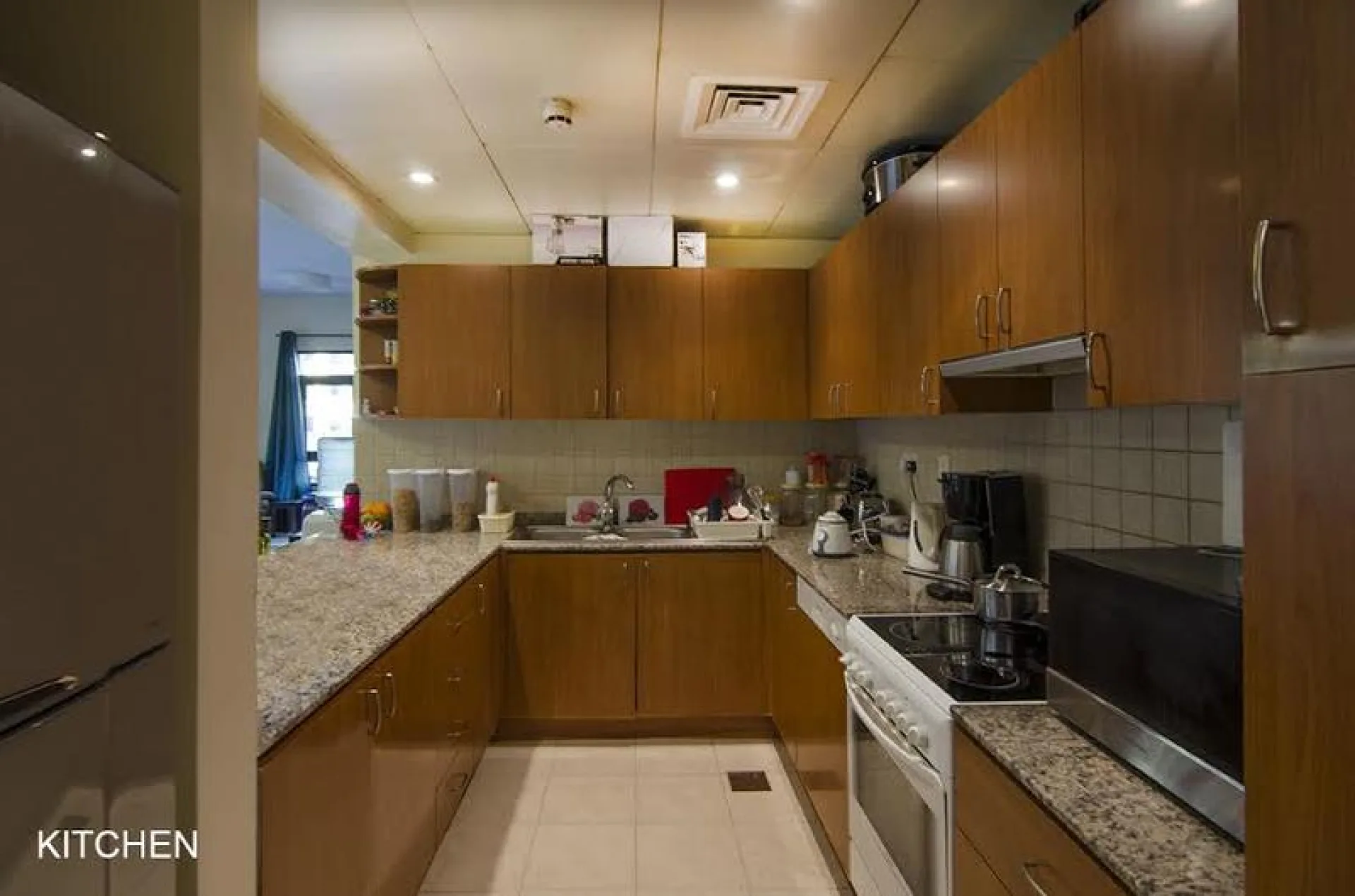 3 ch + bureau + cour intérieur – Appartement Dubai (6/9)