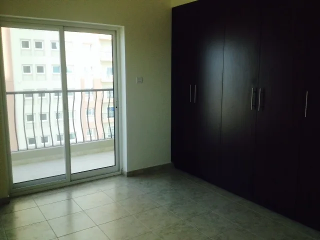 Superbe appartement 3 pièces tout neuf à Jumeirah Village. Offre exceptionnelle - 21 % de réduction! – Appartement Dubai (12/