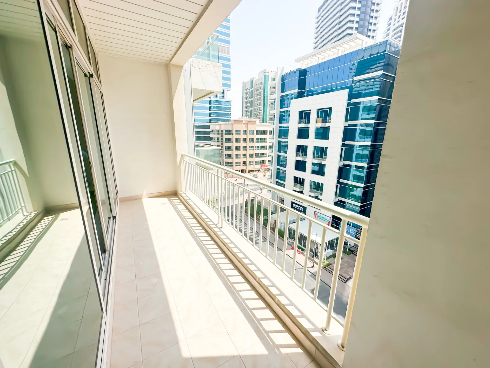 48875-WhatsApp-Image-2023-08-10-at-16.47.28-2 Climatisation incluse | Appartement spacieux 2 BHK | Marina – Appartement DUBAI (8/10)