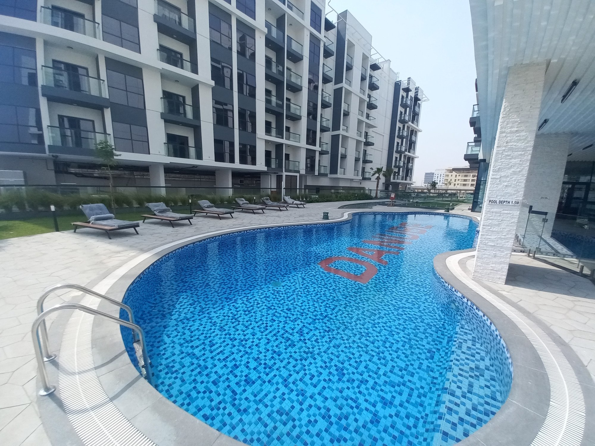 SOYEZ LE PREMIER LOCATAIRE / CUISINE ÉQUIPÉE / VUE SUR LE PARC Appartement