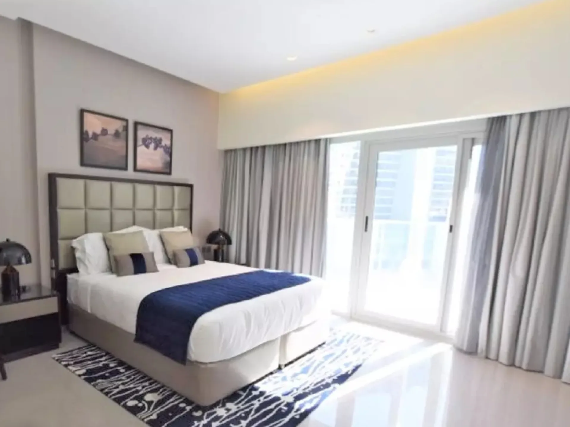 STUDIO MEUBLÉ DE 45 M2 À 5 MINUTES DU CENTRE – Appartement Dubai (7/10)