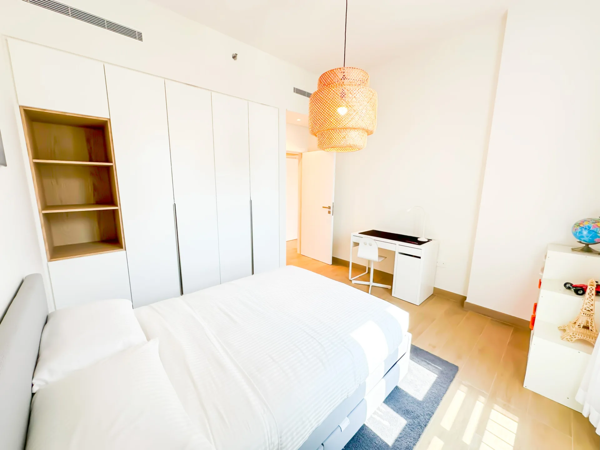 BORD DE MER / ÉTAGE ÉLEVÉ / MEUBLES DE LUXE – Appartement DUBAI (13/20)
