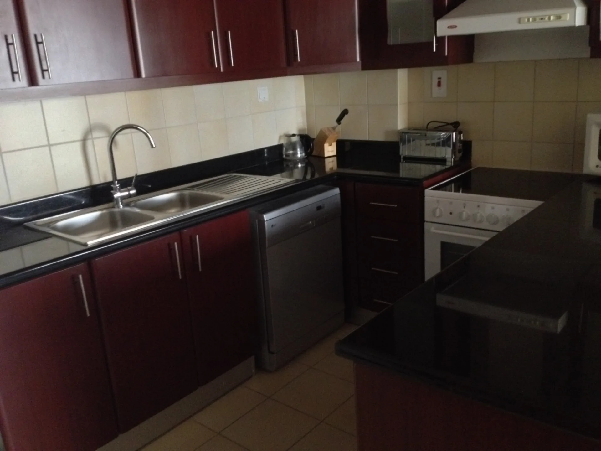 Appartement 3 pièces complètement meublé avec vue imprenable sur la Marina – Appartement Dubai (5/9)