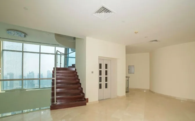 Triplex de 5 chambres avec vue spectaculaire sur la Mer et la Marina – Appartement Dubai (4/9)
