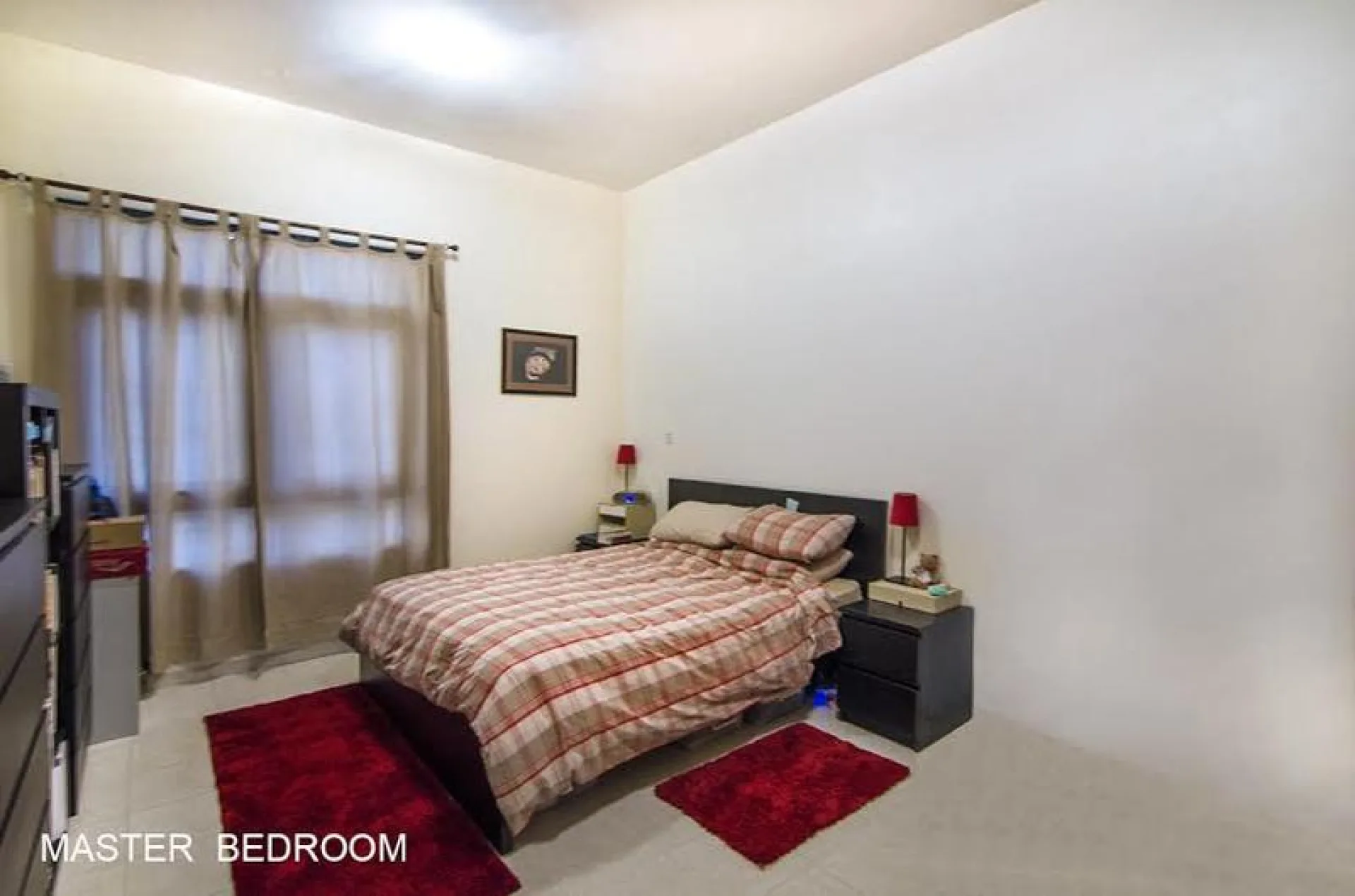 3 ch + bureau + cour intérieur – Appartement Dubai (7/9)
