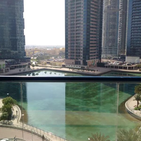 Grand studio à JLT – Appartement Dubai (1/5)