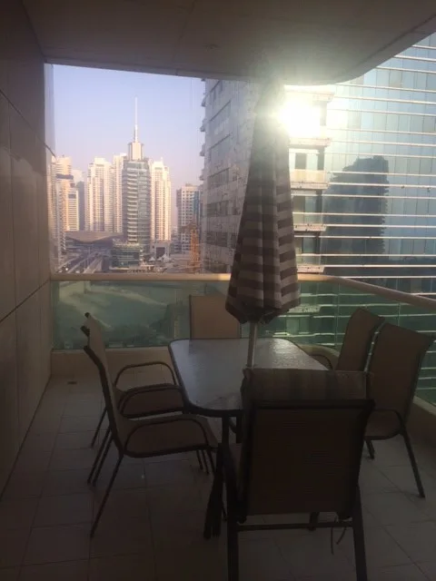 Large studio avec superbe vue sur la Marina – Appartement Dubai (3/8)