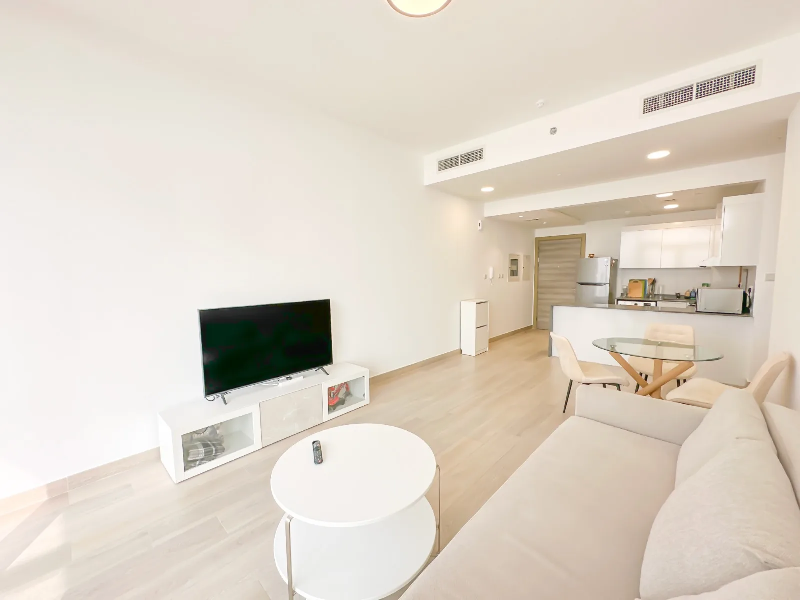 ÉTAGE LE PLUS ÉLEVÉ / VUE SUR LA SKYLINE / ENTIÈREMENT MEUBLÉ – Appartement DUBAI (2/13)