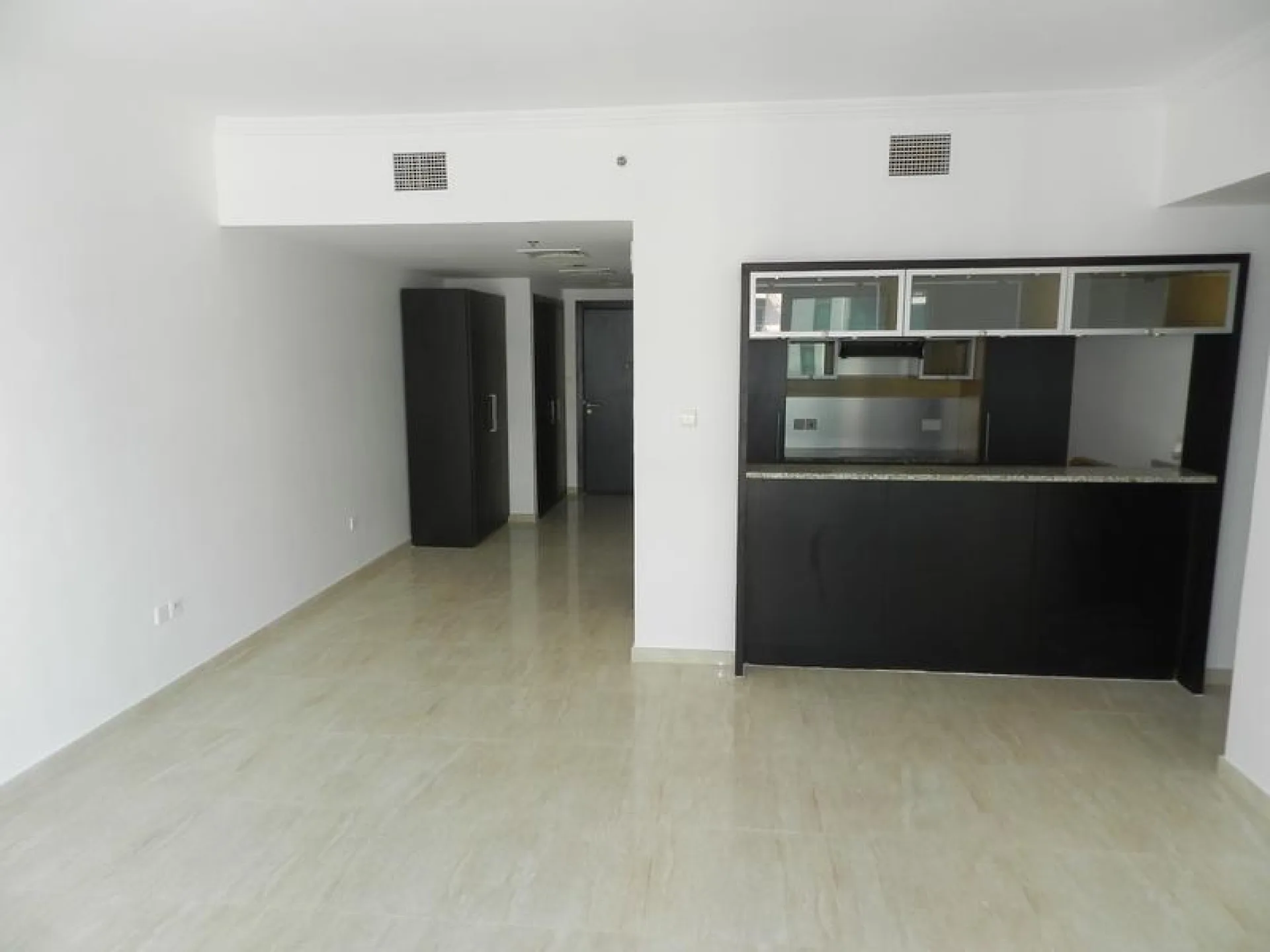 1 CH- Unité rare - Majara 5 - Vacant - Vue sur la Marina – Appartement Dubai (8/10)