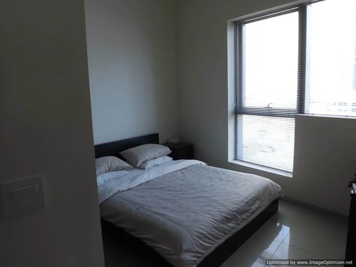 1 pièce plus chambre à couché, balcon et vue sur la Marina – Appartement Dubai (2/3)