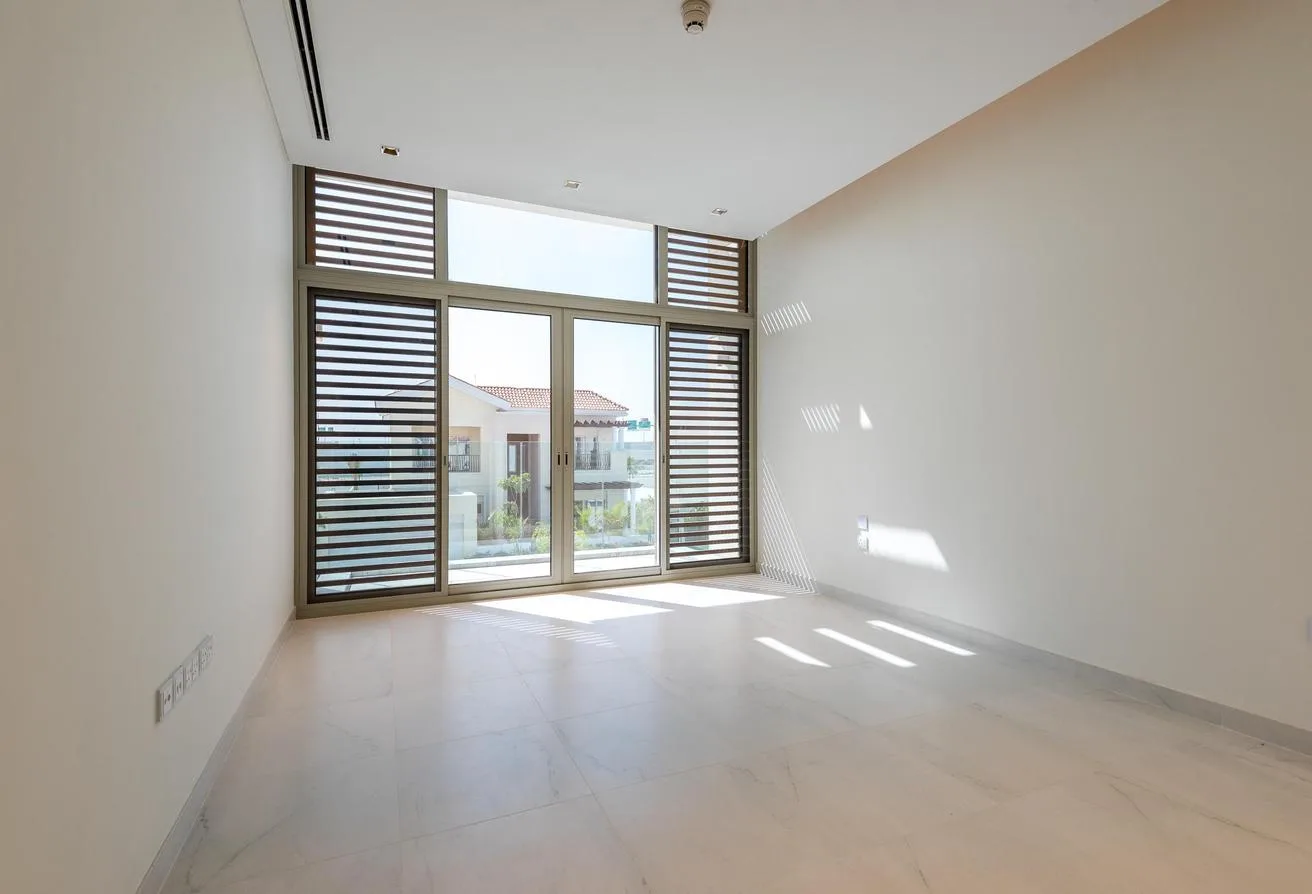 Opportunité exceptionnelle à District One: Villa contemporaine 500m2 - 5 chambres à proximité du lagon. FRAIS DE NOTAIRE OFFE