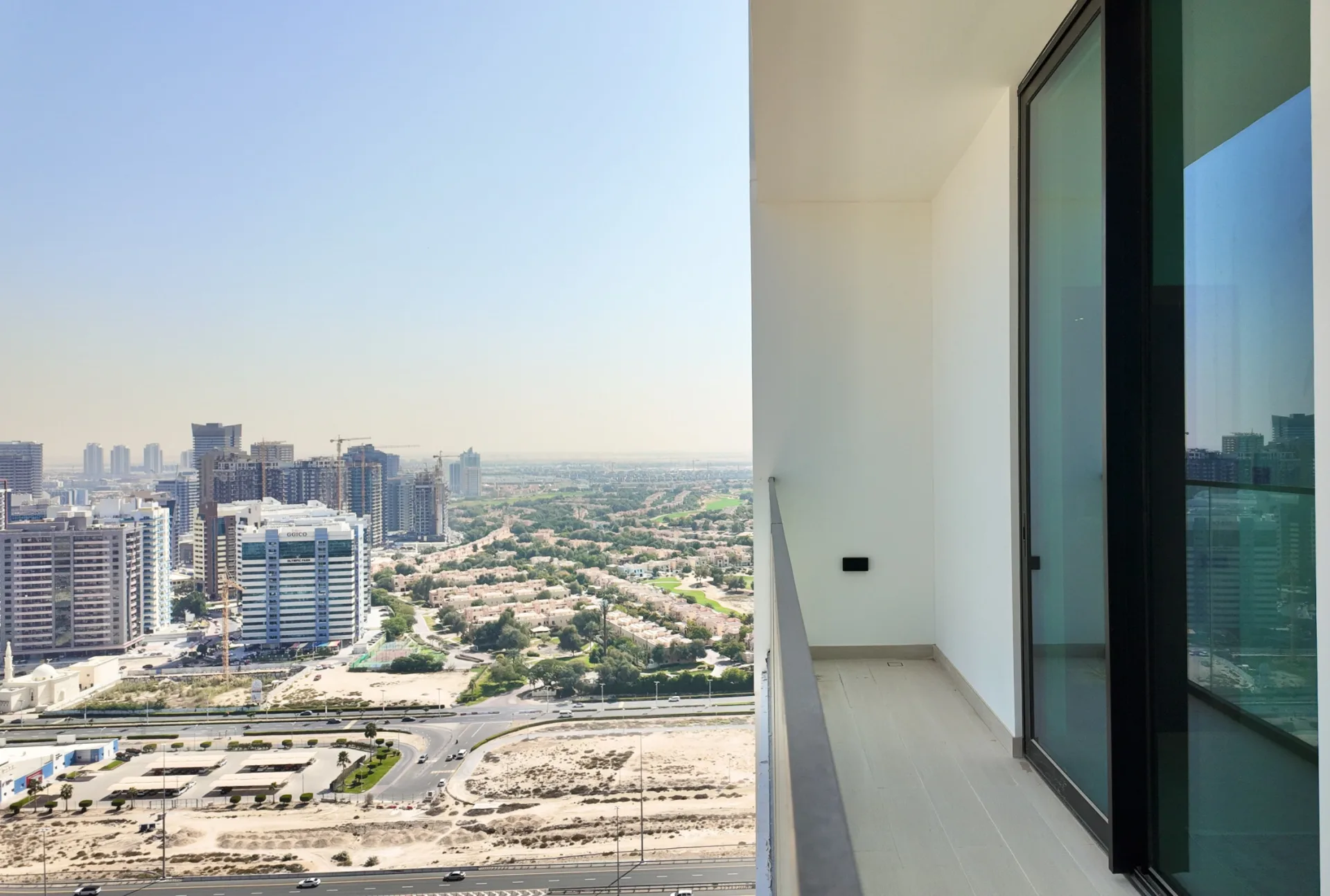 Neuf | Meublé | Étage Élevé & Vue Imprenable Appartement Dubai