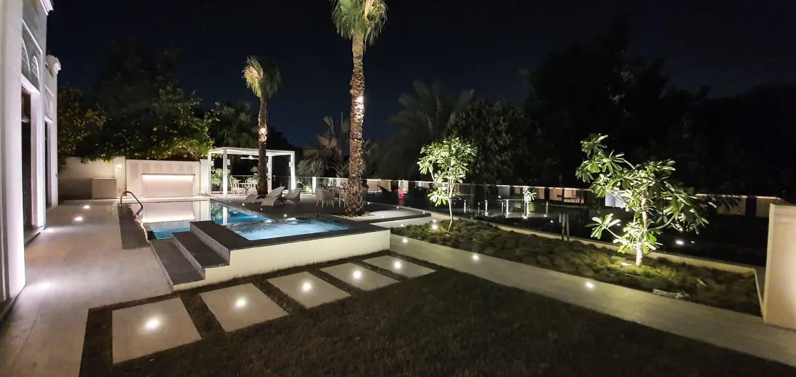 158968306768 Splendide et luxueuse villa de 5 chambres au bord du lac – Villa Dubai (27/30)