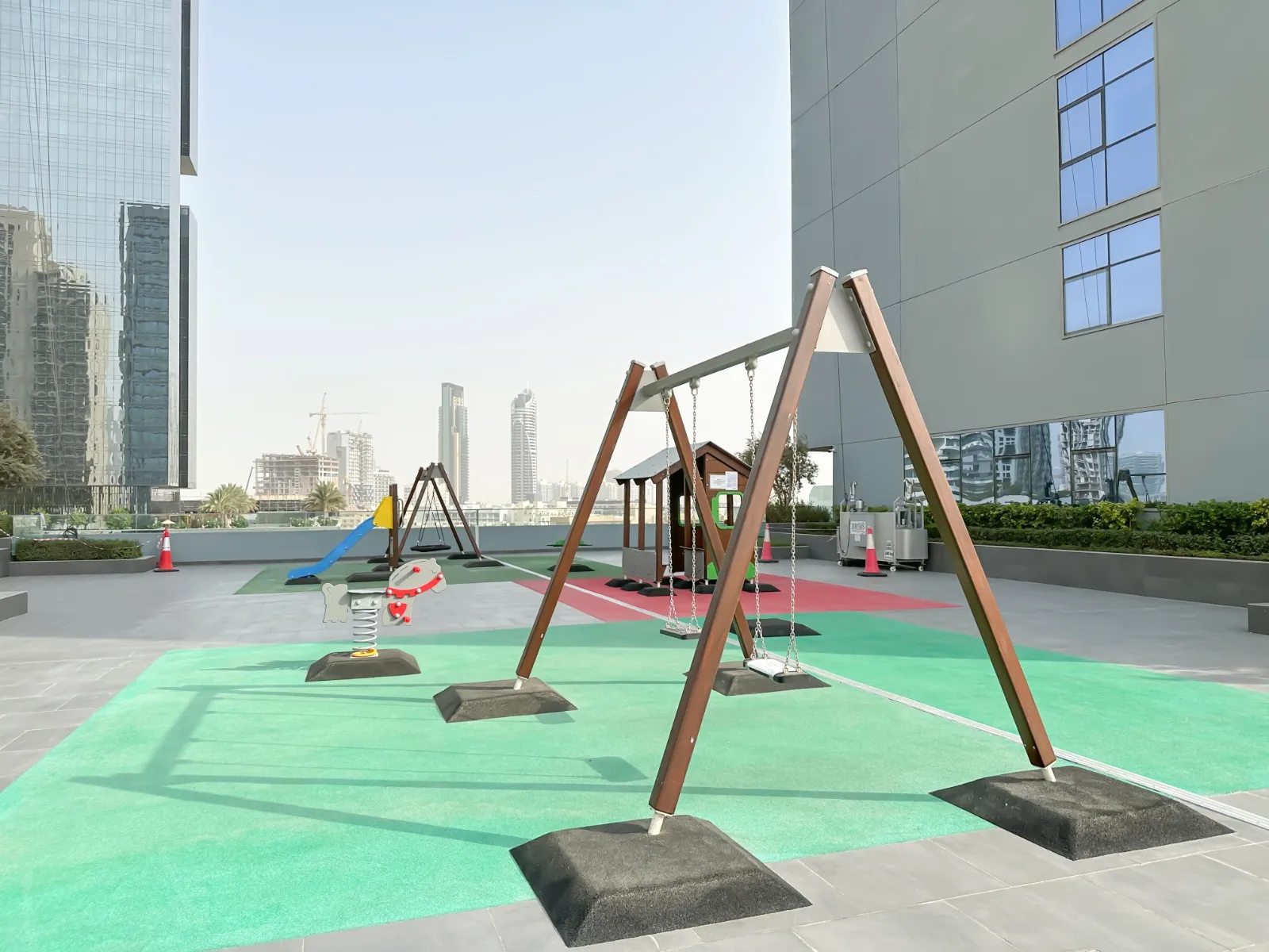 ÉTAGE LE PLUS ÉLEVÉ / VUE SUR LA SKYLINE / ENTIÈREMENT MEUBLÉ – Appartement DUBAI (10/13)
